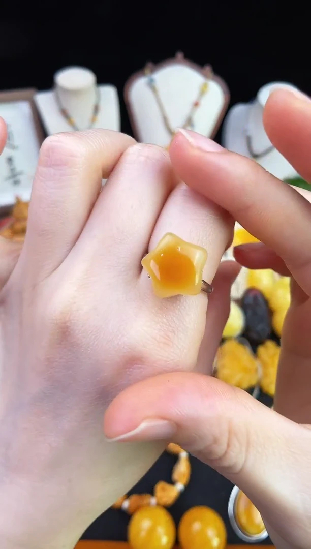 琥珀未镶嵌珠宝奇石柒月