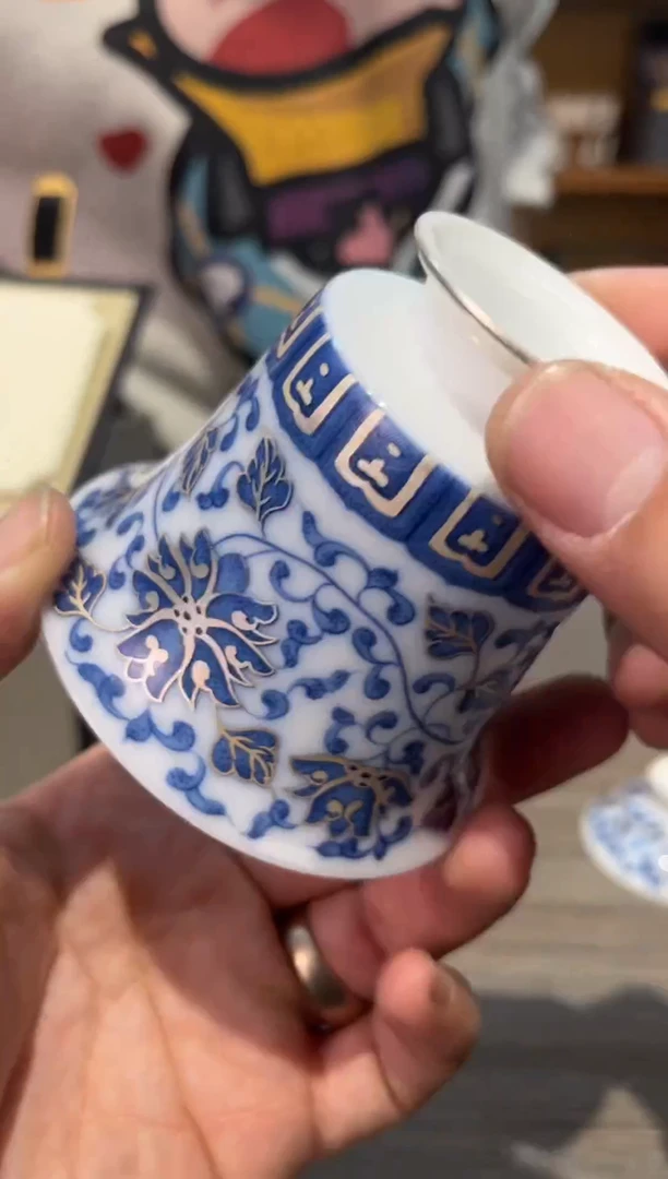 【闪购商品】缠枝莲冰种高足盖碗