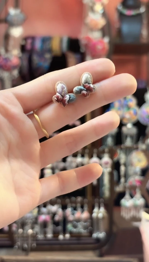 织绣云织谣民族风精美饰品   200