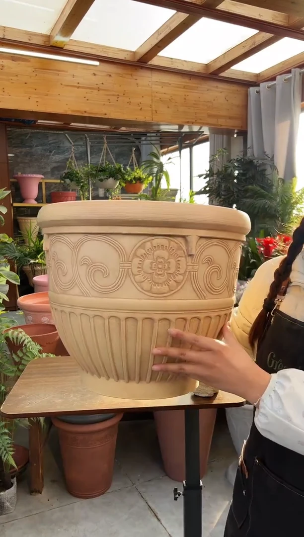 41*33/象牙色手工浮雕强体花盆/OB81C