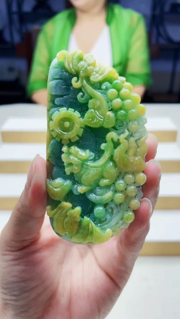 未镶嵌定制翡翠毛货09160277