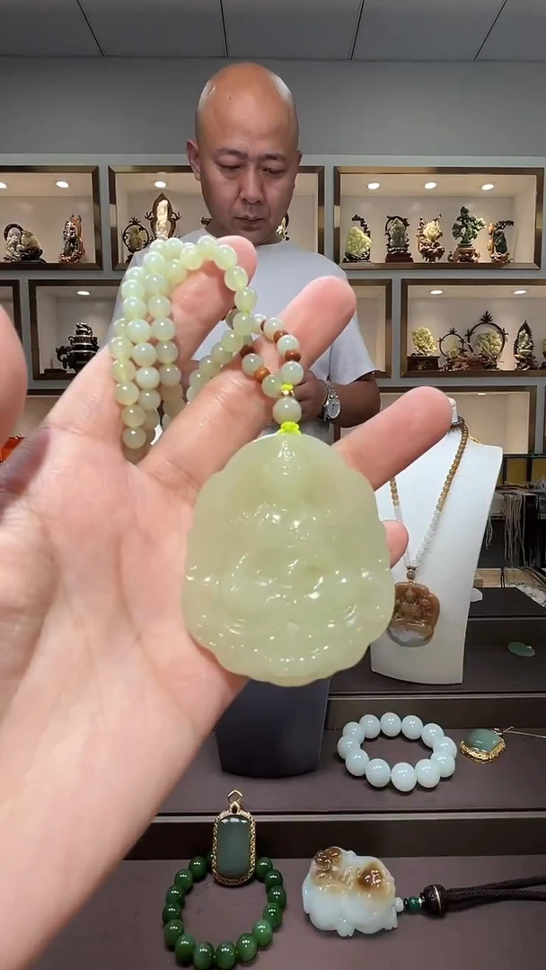 和田玉未镶嵌颈饰苏