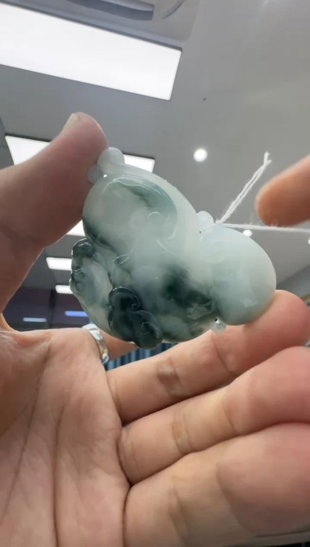 颈饰未镶嵌翡翠天然翡翠A货孤品一件