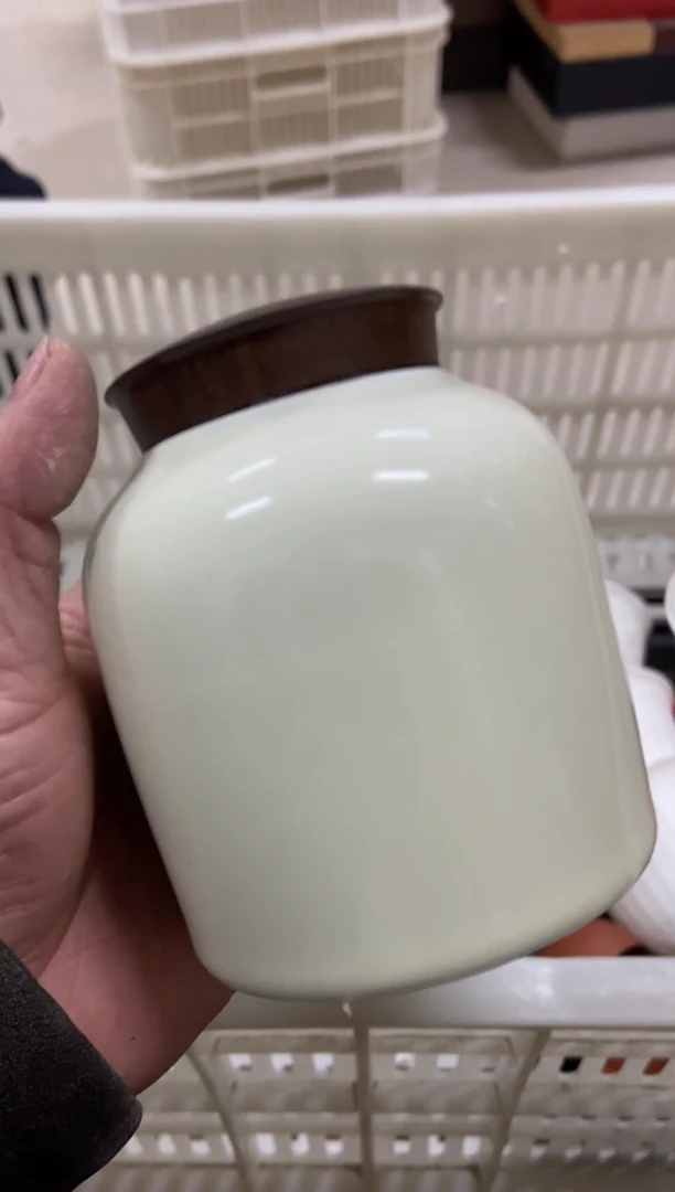 杯无运费险有瑕疵的摄影的产品有使用过的痕迹有点脏介意勿拍