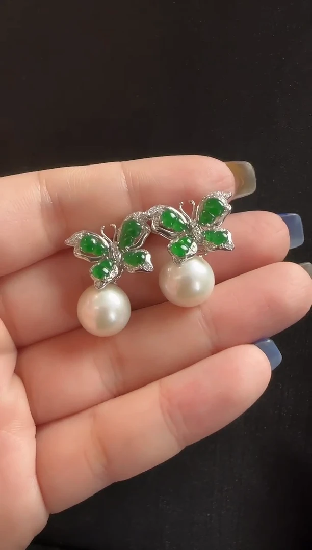 18K金镶嵌翡翠耳饰038蝴蝶一对