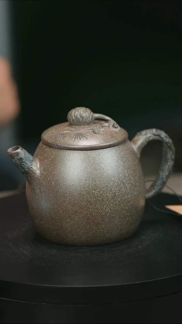 茶壶紫砂醉****花H1996陈春芬段泥树桩龙蛋