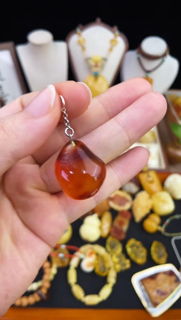 琥珀未镶嵌珠宝奇石柒月