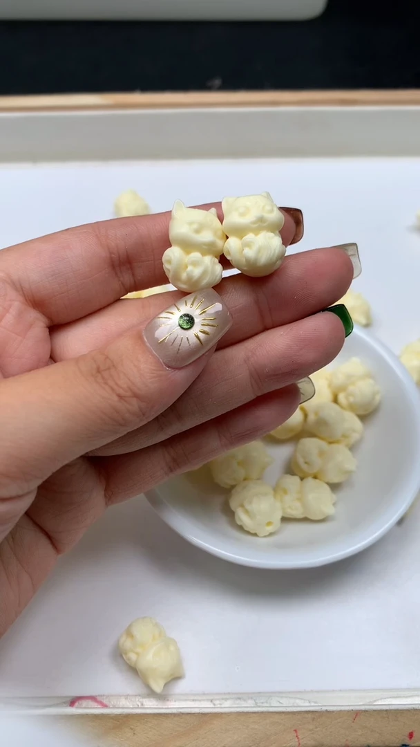 菩提散珠E878 牙牙 果狐狸 13*18mm 2个5.8元