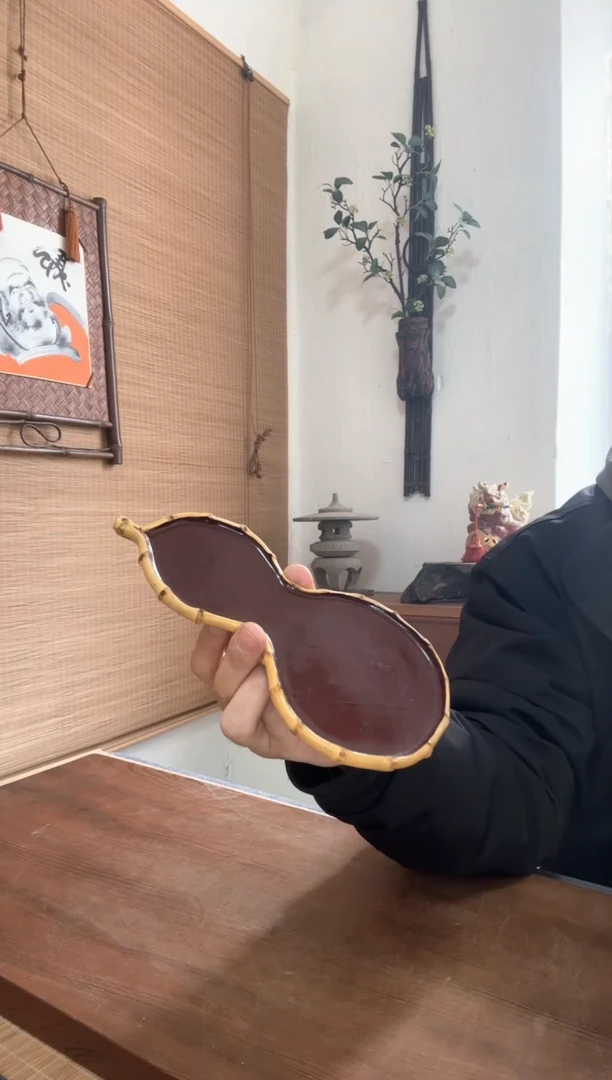 【闪购商品】杯中古品个别存有岁月痕迹，谨慎下单哦~