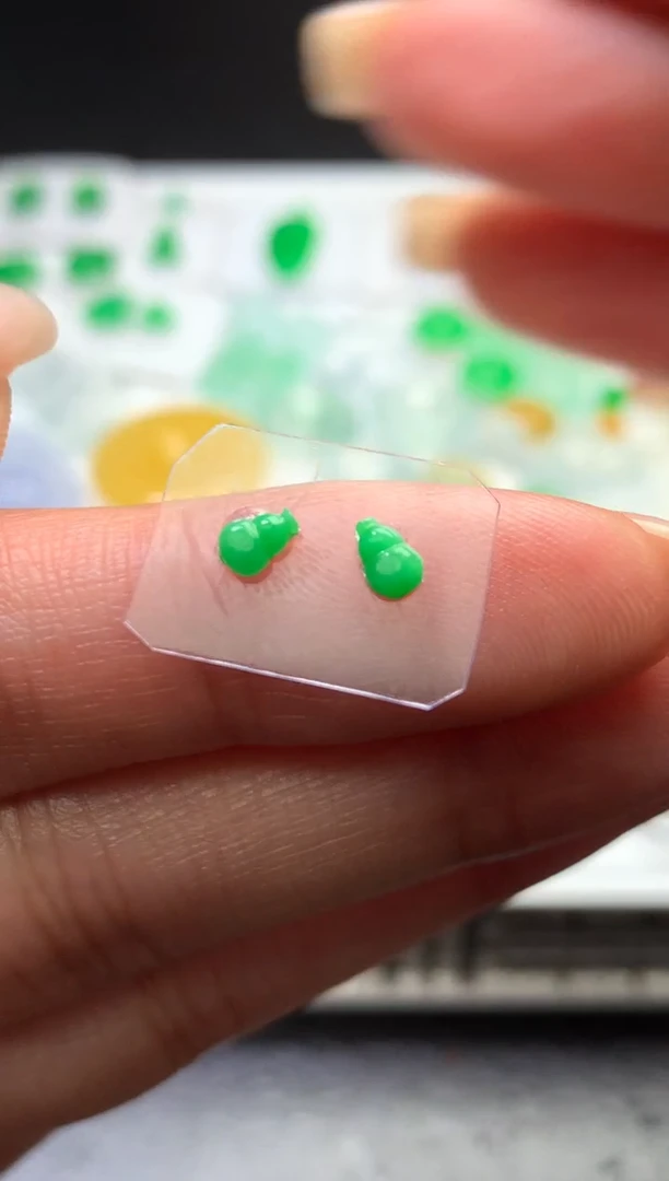 未镶嵌定制翡翠毛货 4.2-2.8-1.6