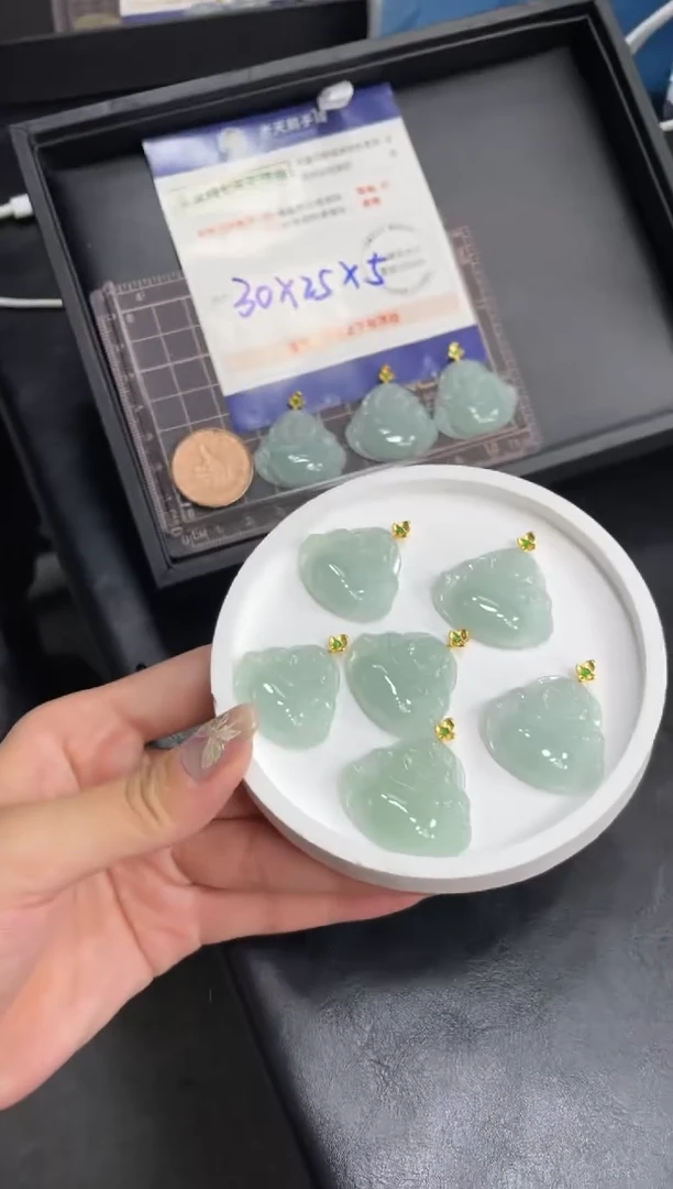 【闪购商品】翡翠挂件18K金镶嵌佛公FL9配绳/多样性发其一CP