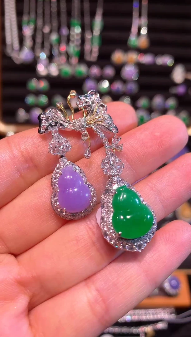 吊坠(赠链)18K金镶嵌翡翠双葫芦吊坠