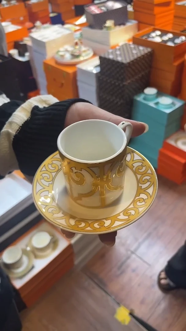 杯鸿辉家品牌瓷器，京东包邮！
