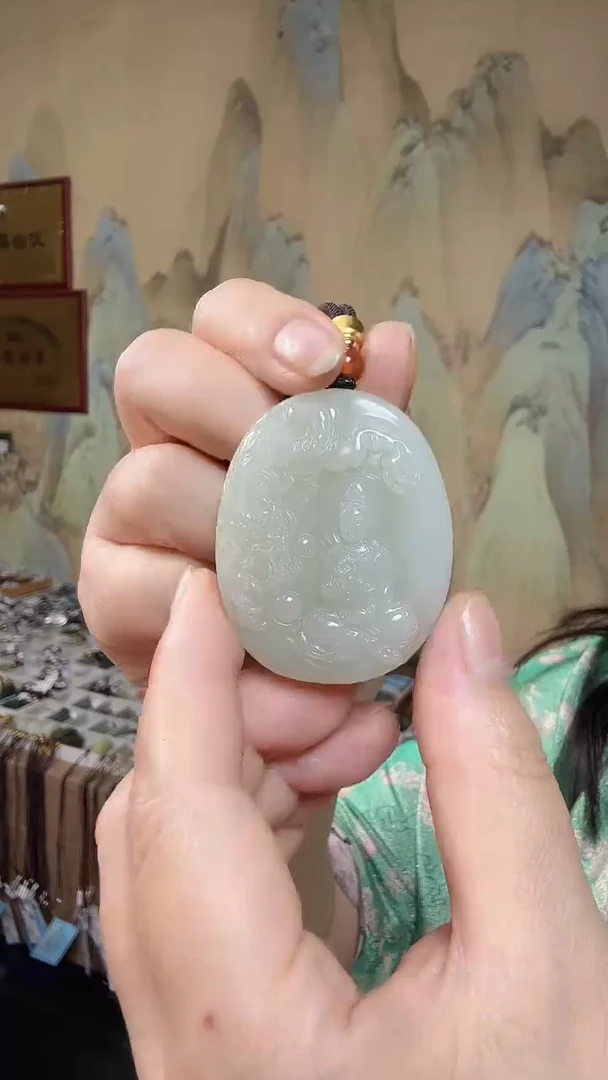颈饰未镶嵌和田玉.