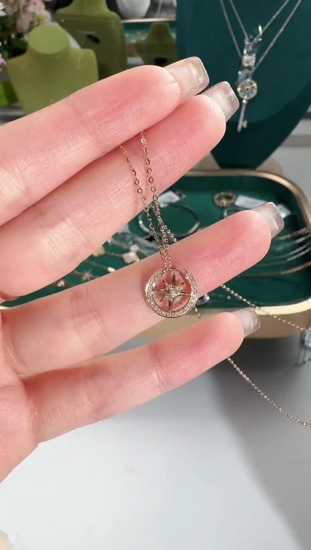 颈饰18K金镶嵌钻石1.91g