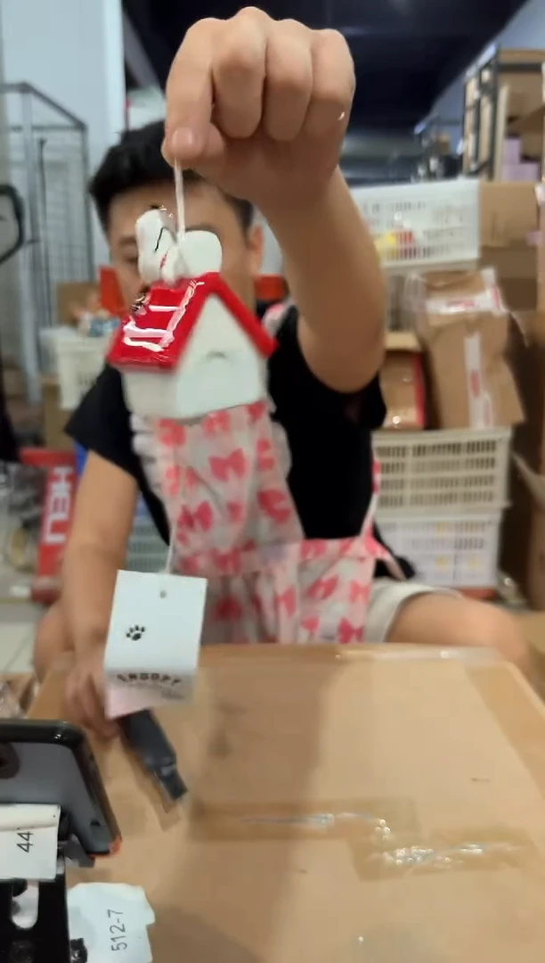 瓷片史努比房子风铃