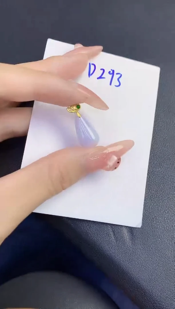 颈饰未镶嵌翡翠缅甸天然翡翠A货