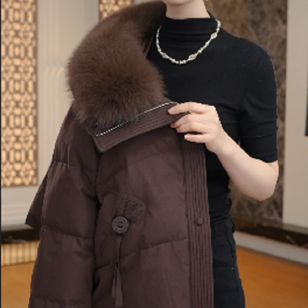 2025冬季新款宽松休闲时尚气质高级感大毛领羽绒服