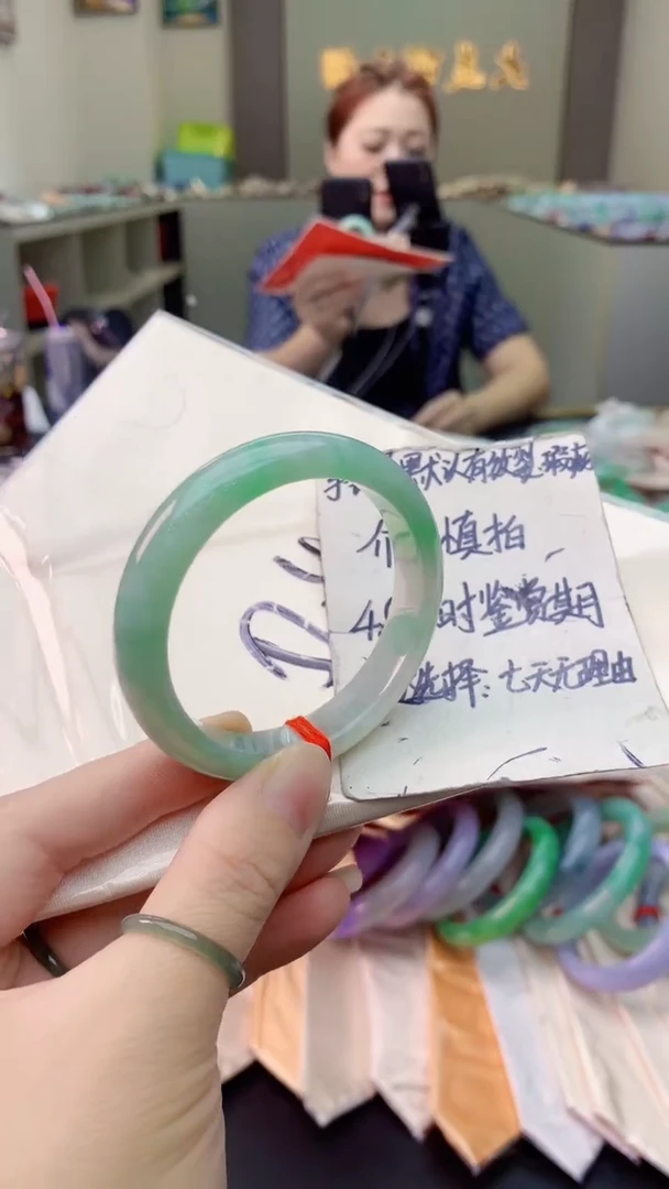 翡翠手镯未镶嵌0986118498