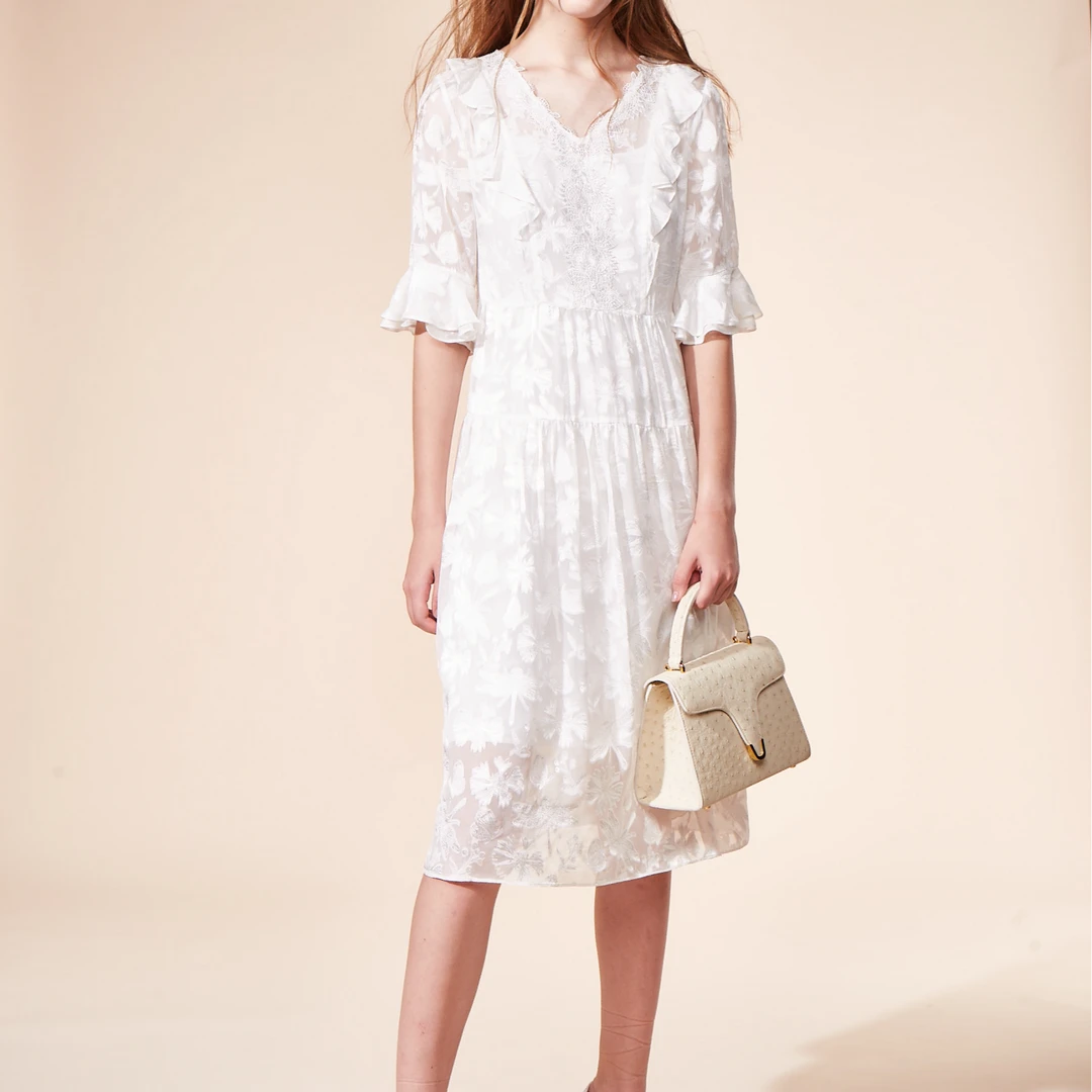 蕾丝显瘦气质白色夏季法式收腰拼接甜美圆领设计师BD10132E1