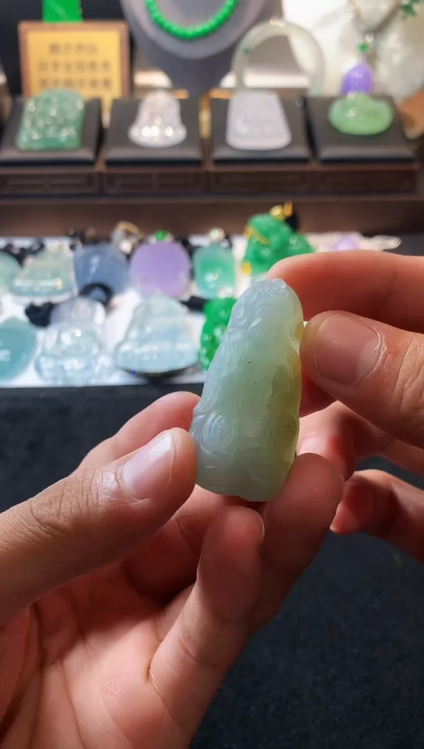 未镶嵌定制翡翠笼*虎5044毛货不退不换