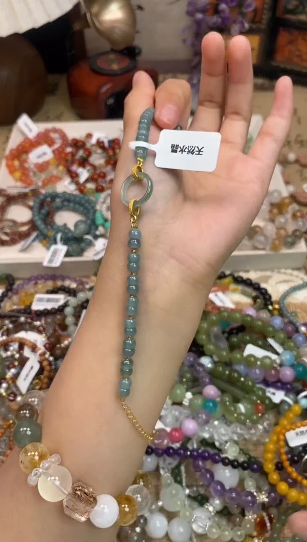 未镶嵌翡翠手饰127