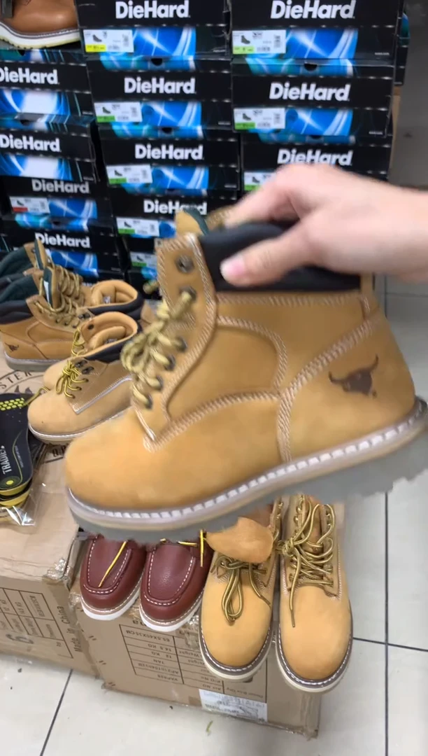 牛皮46.5码，牛头1，皮鞋码，工装靴，默认微瑕 个别鞋面有胶印