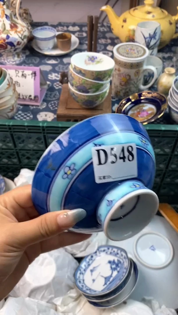 瓷片[○･｀Д´･ ○][○･｀Д´･ ○]