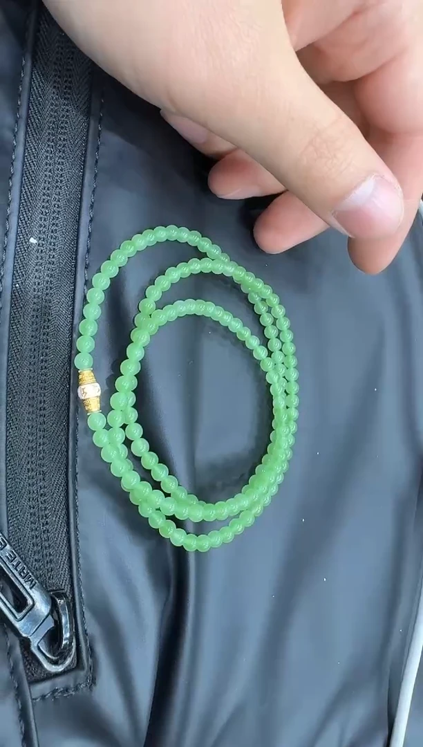 颈饰银S925镶嵌和田玉碧玉果绿项链