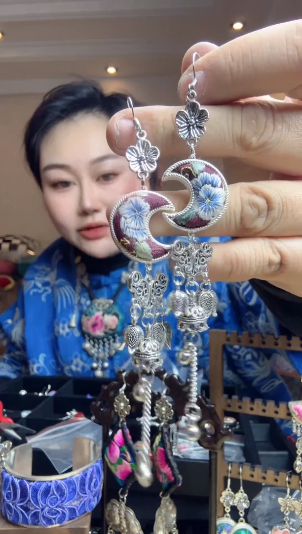 【闪购商品】刺绣纯手工苗绣非遗耳环