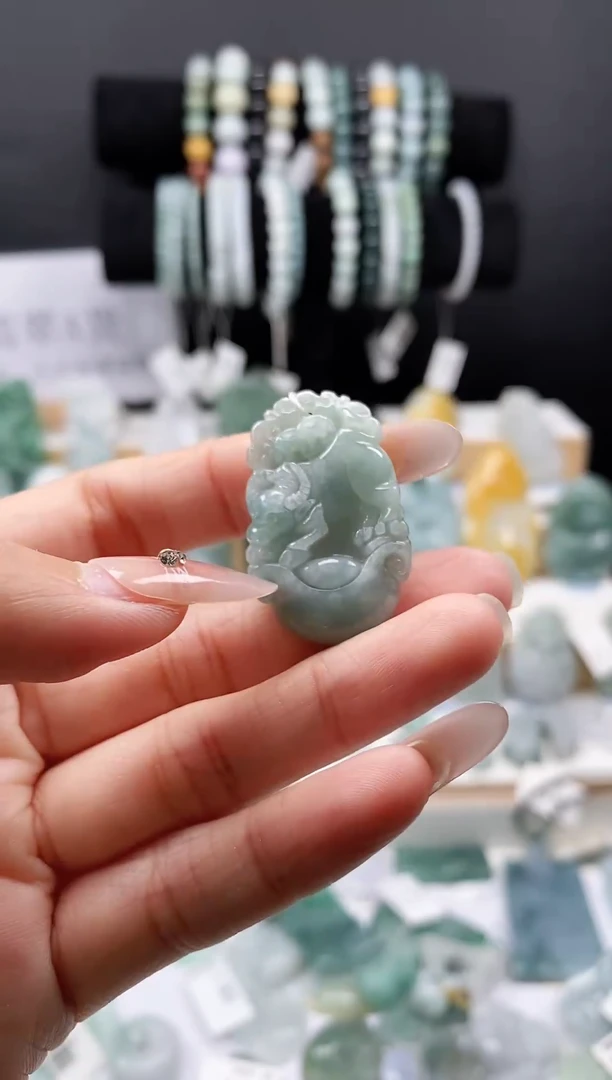 吊坠(不含链)未镶嵌翡翠106生肖牛