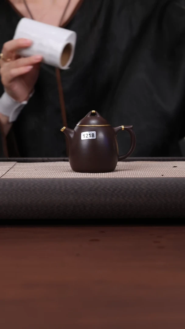 【闪购商品】紫砂茶壶1218 紫茄泥 描金秦权 140cc