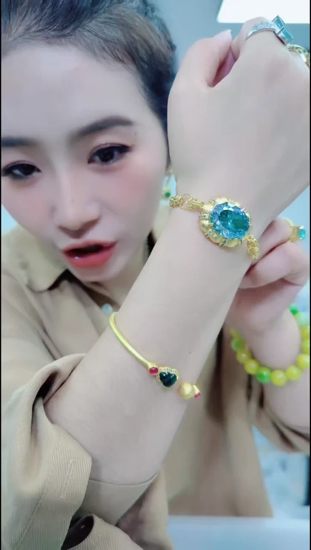 08123薄荷绿镶嵌手链