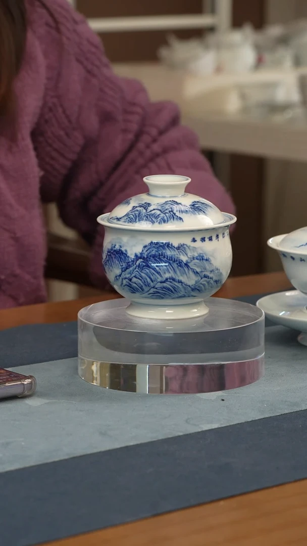 盖碗瓷       胡招志