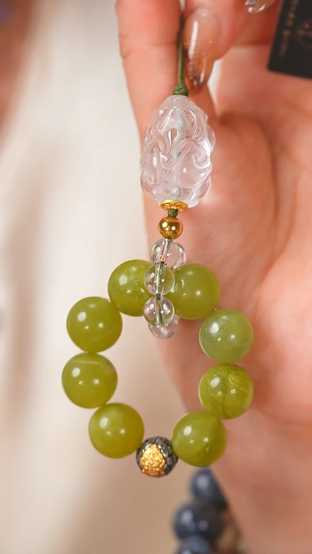 未镶嵌珠宝半成品水晶F1047-  精雕貔貅  岫玉 挂件