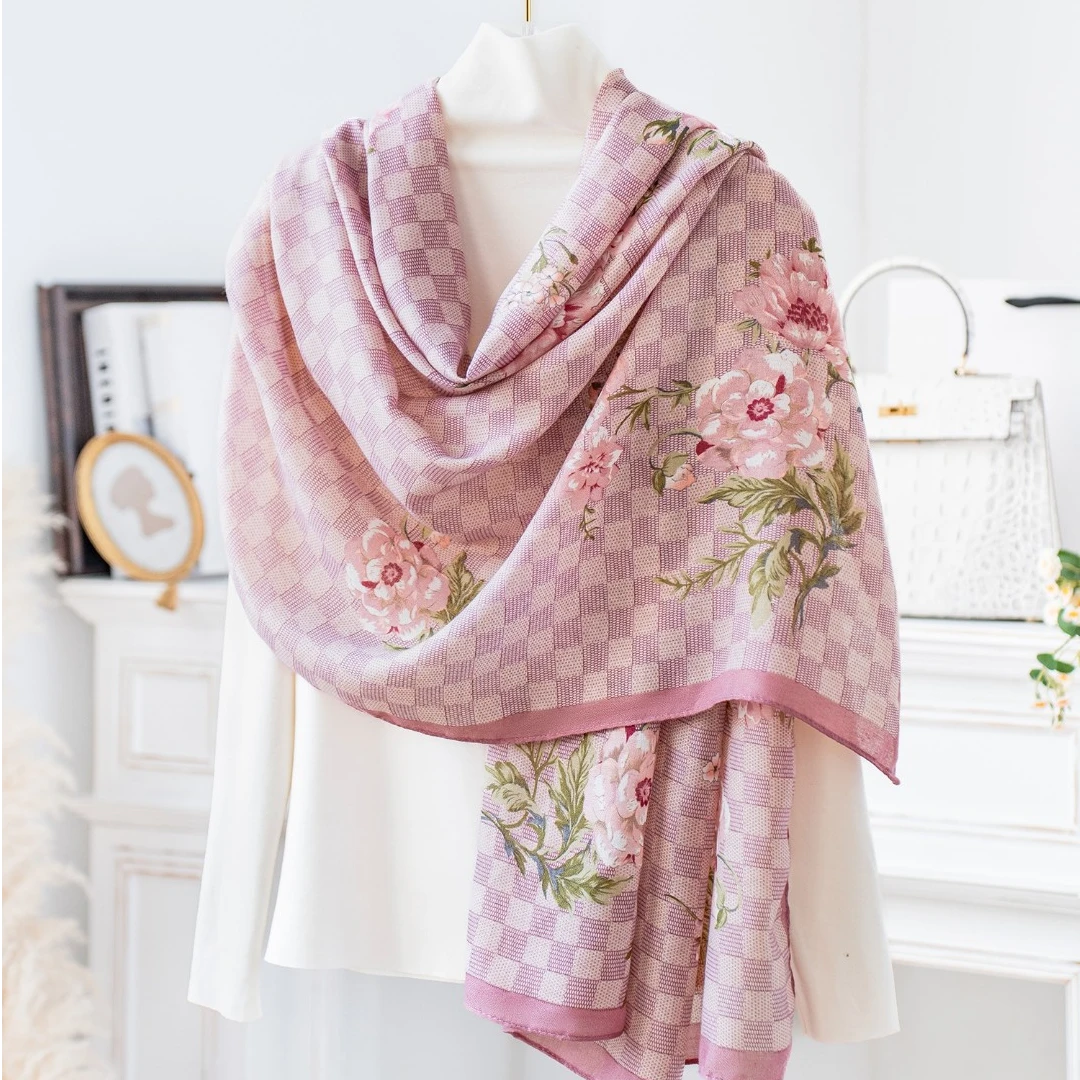 达芬奇密码【初春芍药】2025新丝缎180*80cm百搭女士百搭披肩纱巾
