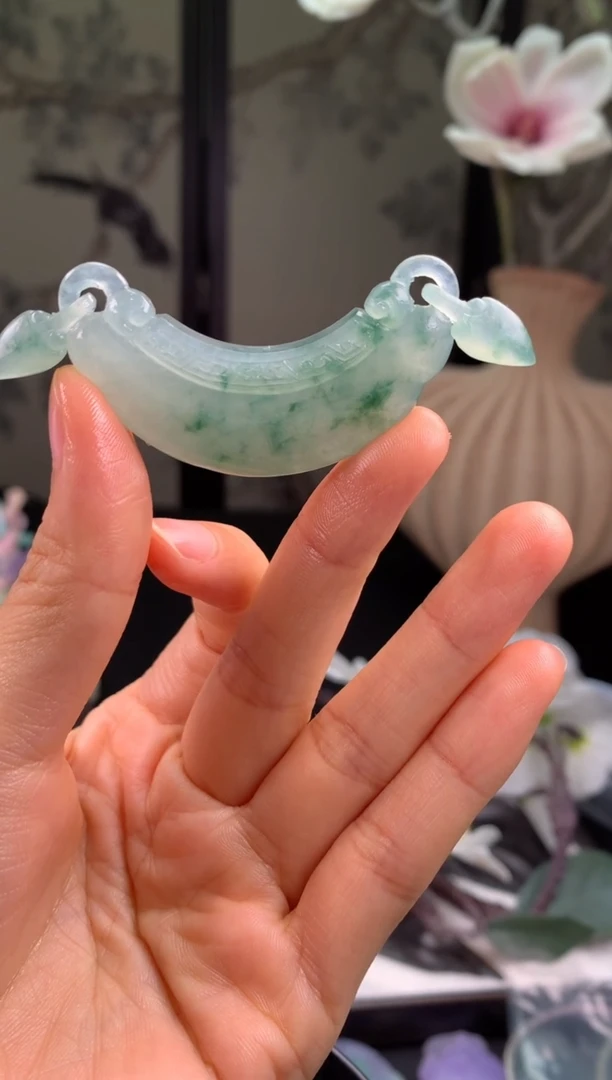 翡翠未镶嵌颈饰0465936737