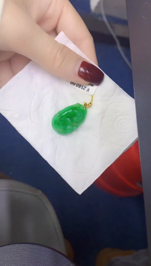 颈饰18K金镶嵌翡翠缅甸天然翡翠A货