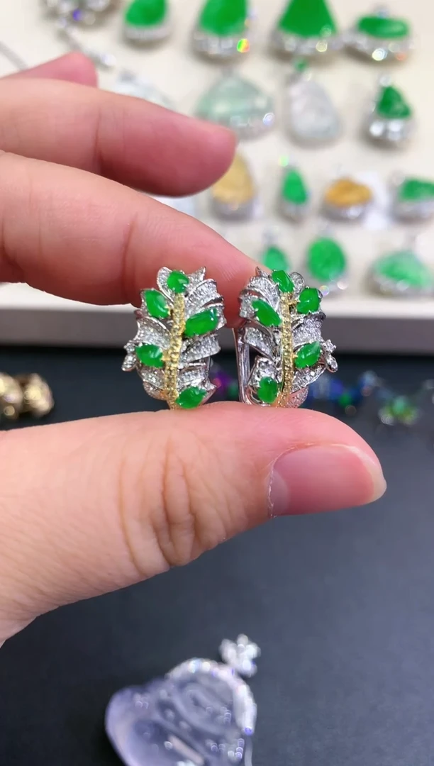 【闪购商品】翡翠耳饰18K金镶嵌c2