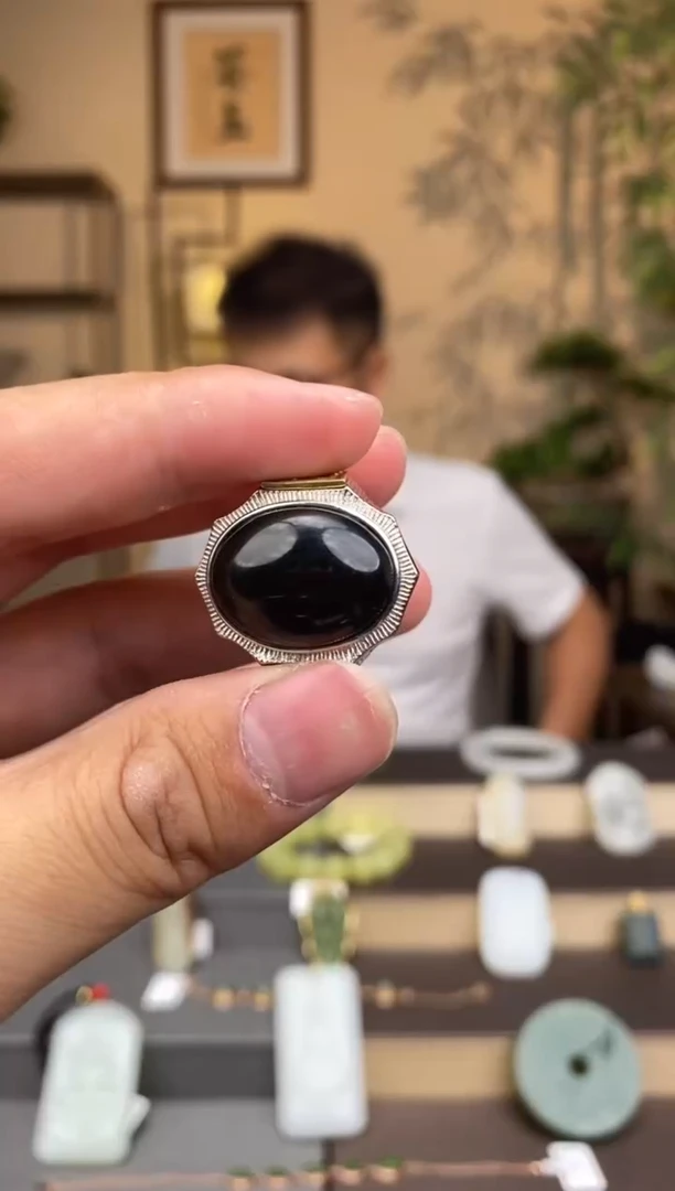和田玉未镶嵌吊坠(不含链)1