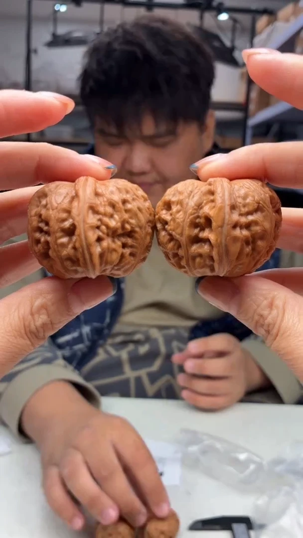 把件文玩核桃40平谷元宝