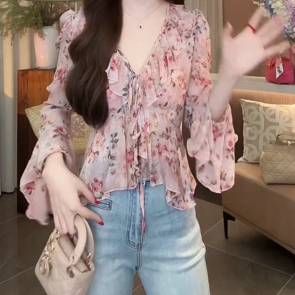 春季新款法式时尚洋气气质收腰显瘦设计感百搭碎花长袖上衣