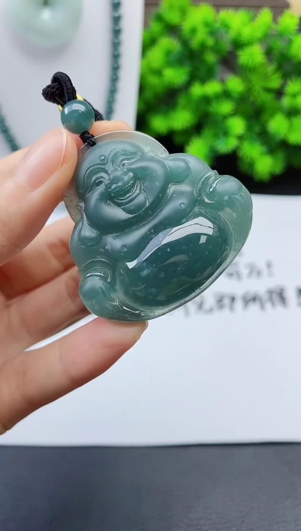翡翠未镶嵌颈饰