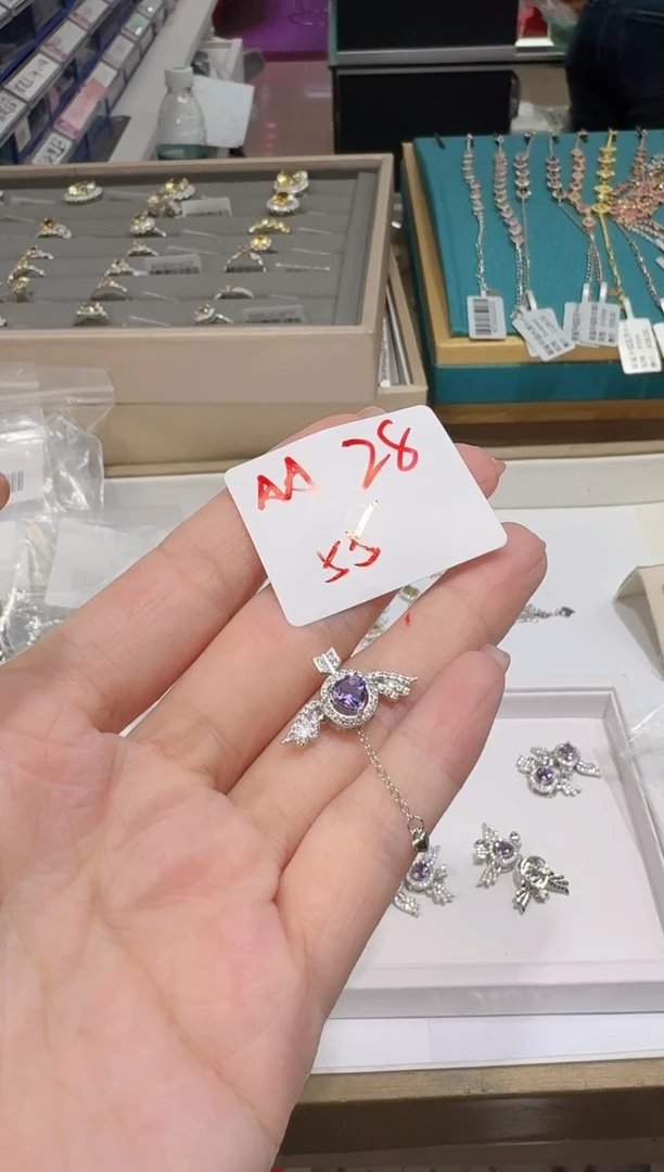 【闪购商品】水晶吊坠(不含链)银S925镶嵌多样性发一AA28