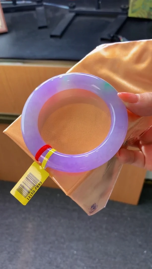 未镶嵌手镯翡翠-Q143 圈口58 全款63.5万 定金2万