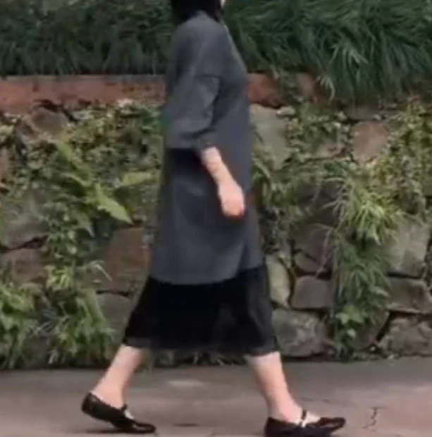 时尚潮流百搭精品女装dgd2988