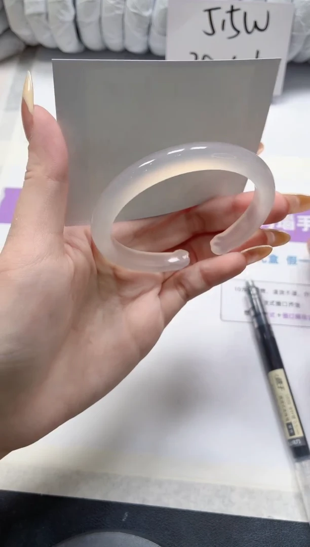 石英质玉手镯未镶嵌223-59.8猫抓