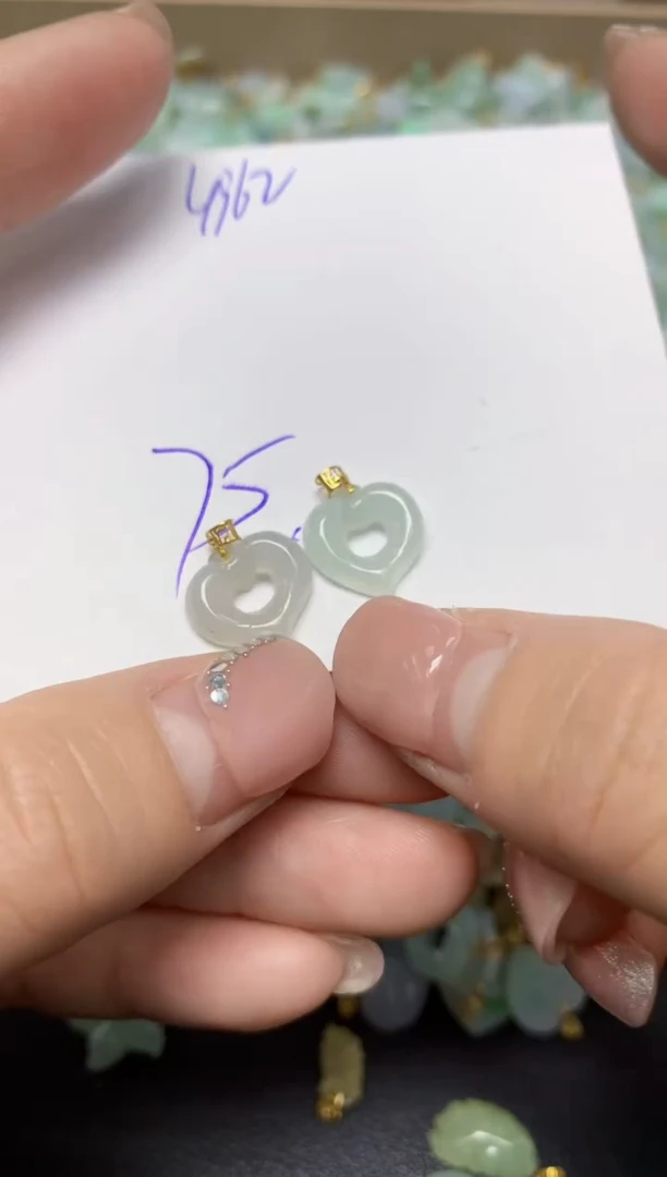 【闪购商品】翡翠挂件18K金镶嵌 天然翡翠A货