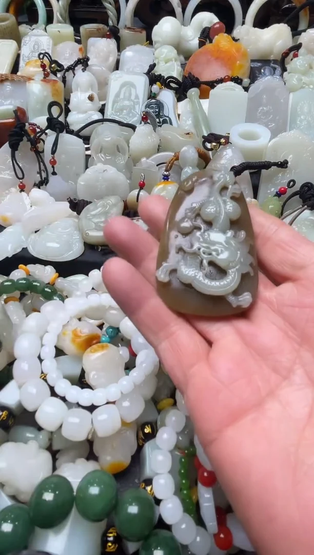 未镶嵌和田玉挂件挂件