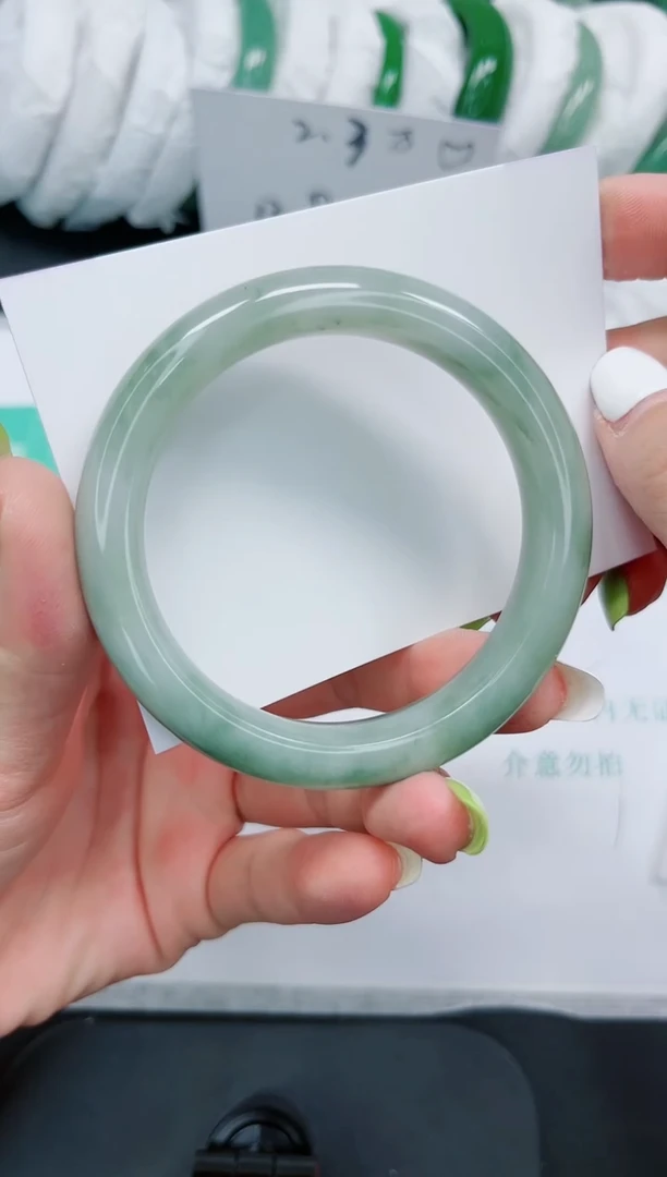 石英质玉手镯未镶嵌171/55